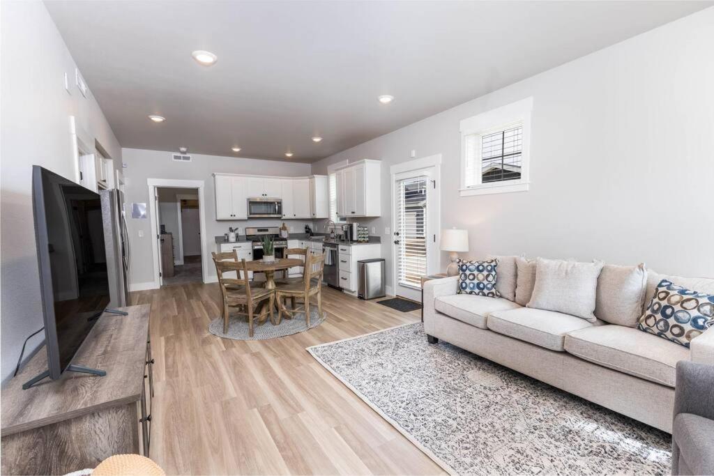 Charming 3-Bedroom In Vibrant New Neighborhood Billings Exterior photo